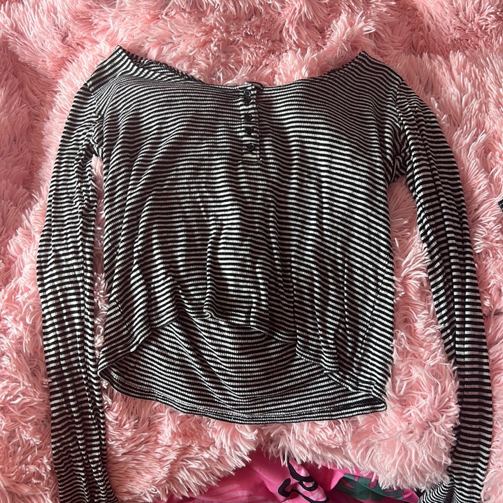 Forever 21 cropped king sleeve striped shirt